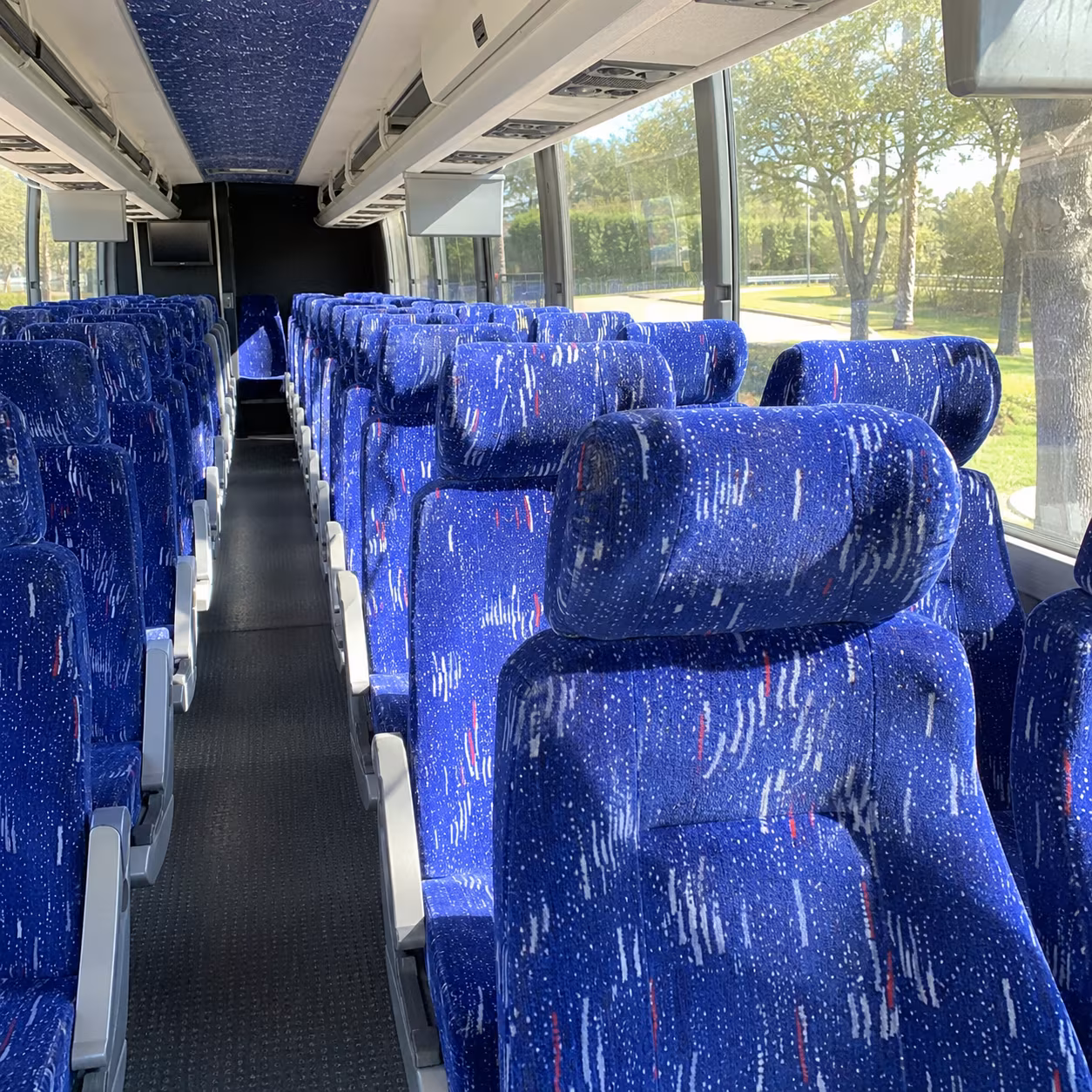 aurora wine tour transportation