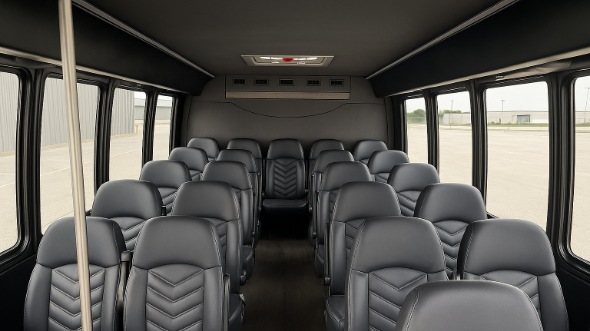 highlands ranch 28 passenger minibus